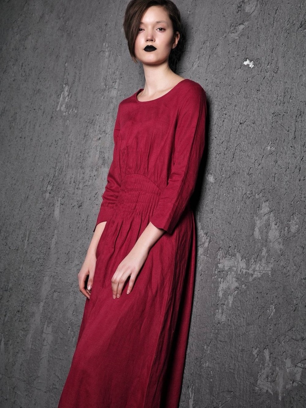 YLISTYLE Red Linen Maxi Dress - Raspberry Fit & Flare with Pintuck Pleated Waist - Picture 4 of 11
